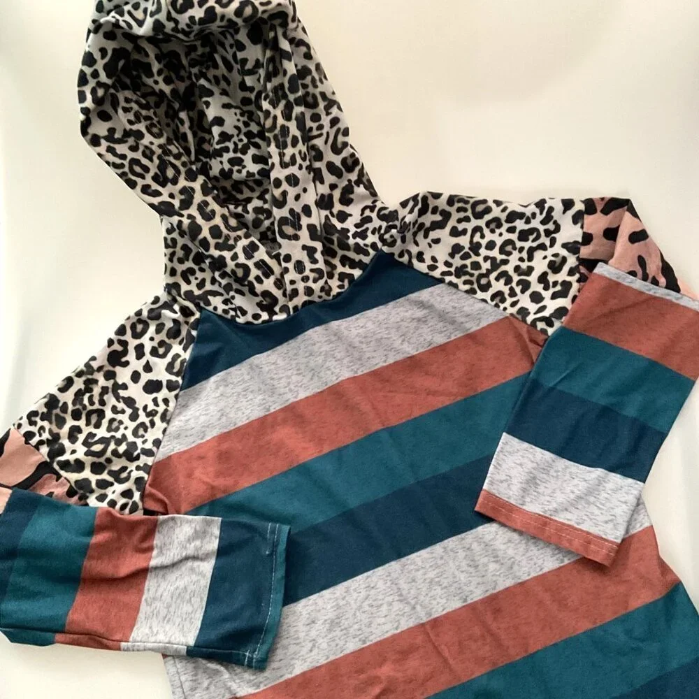 LEOPARD STRIPED LIGHTWEIGHT SOFT HOODIE